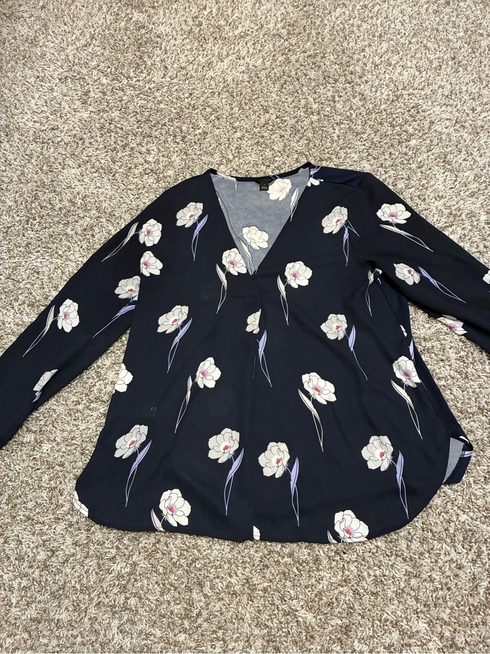 Ann Taylor Navy Floral V-Neck Long Sleeve Blouse